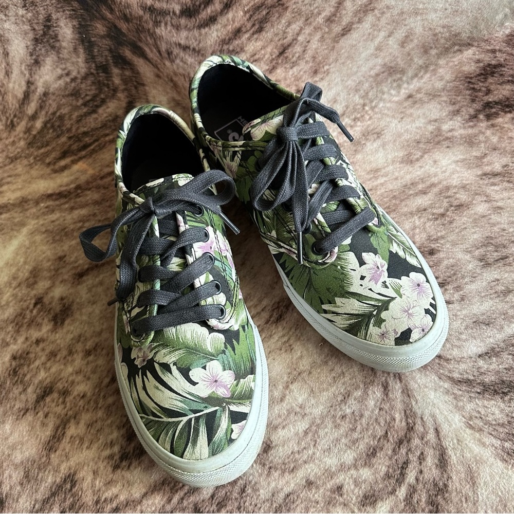VANS 👠 UltraCush Tropical Print Sz 9.5
